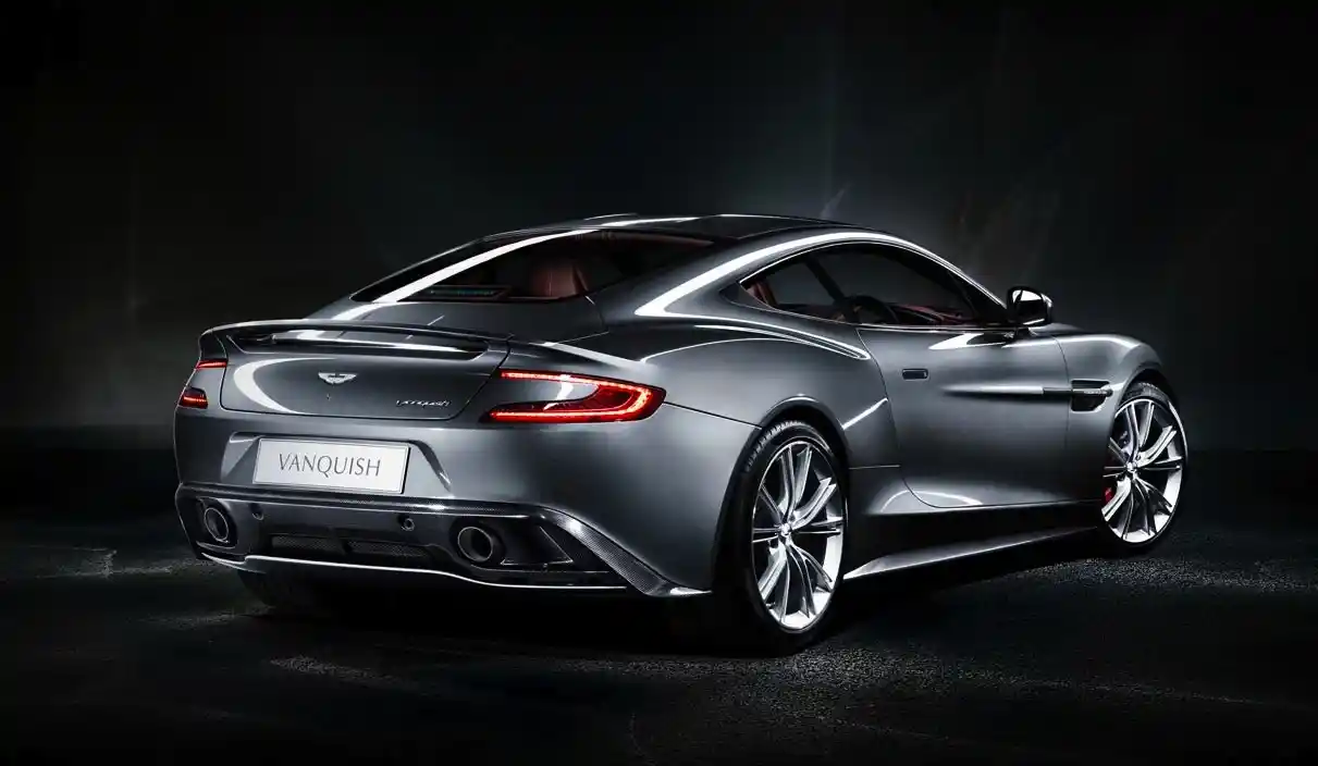hire Aston-Martin-Vanquish