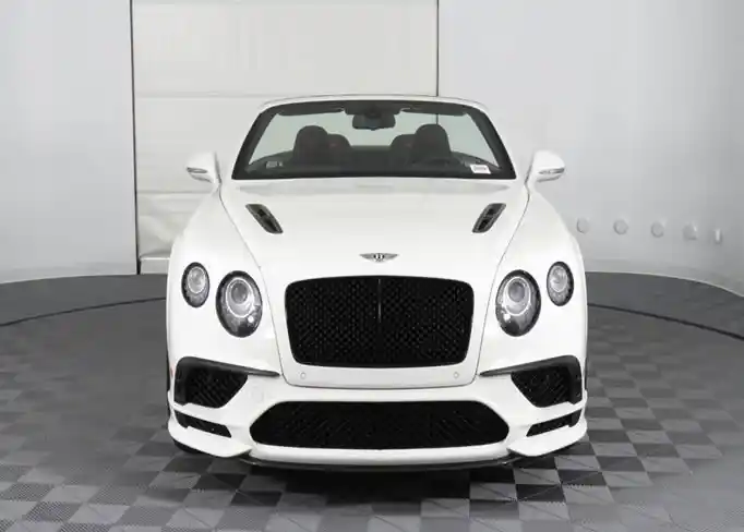 Louer une Bentley-New-Continental-Supersport-Convertible
