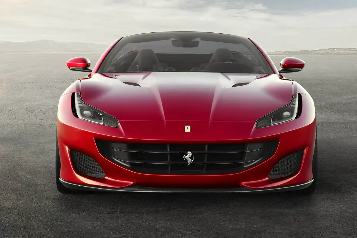 hire Ferrari-Portofino