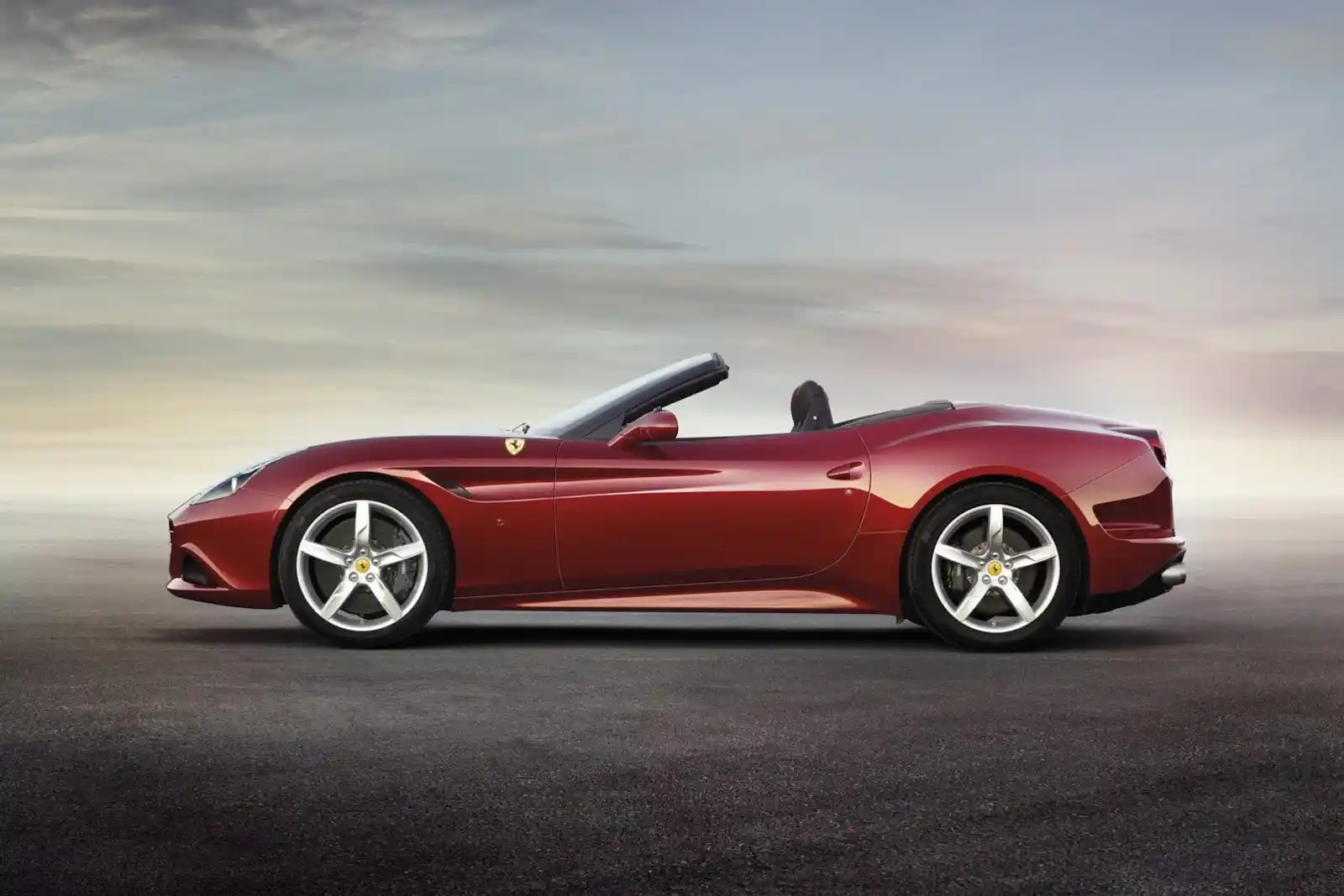 hire Ferrari-california-T