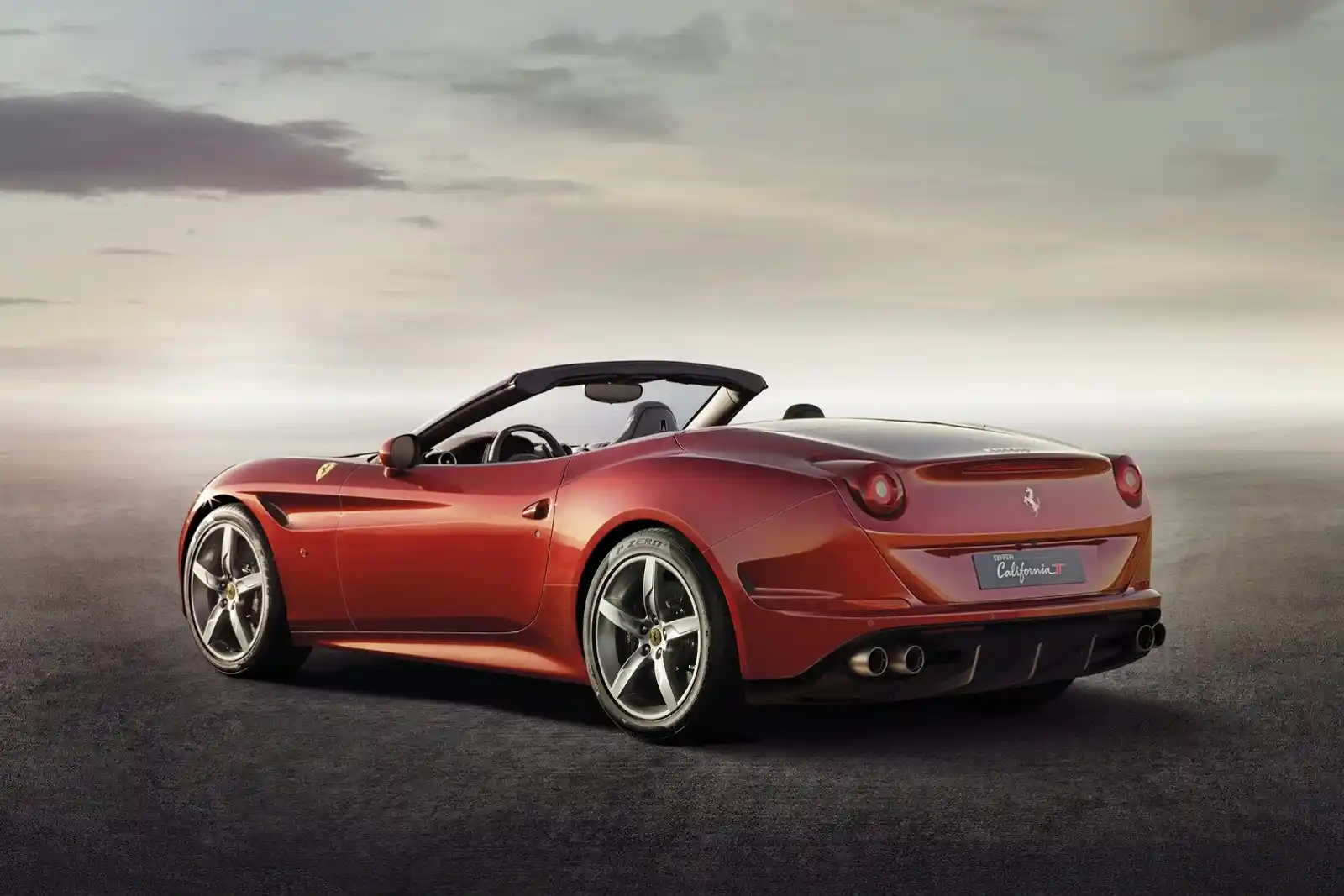 hire Ferrari-california-T