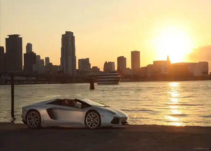 rent Lamborghini-LP-700-4-Roadster