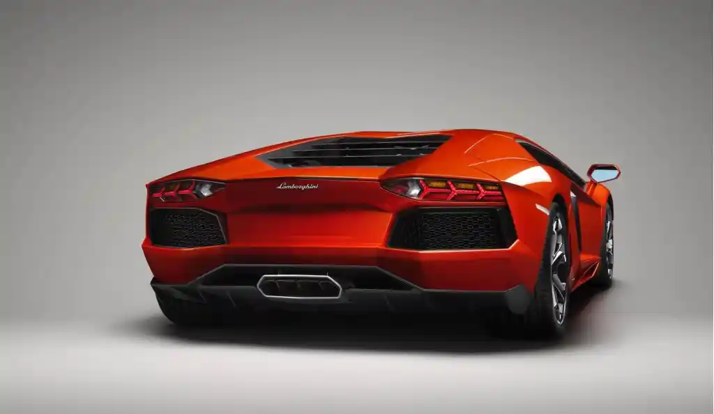 hire Lamborghini-LP-700-4