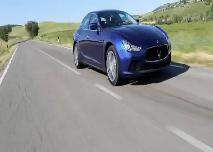 Louer une Maserati-Ghibli