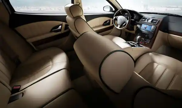 hire Maserati-Quattroporte