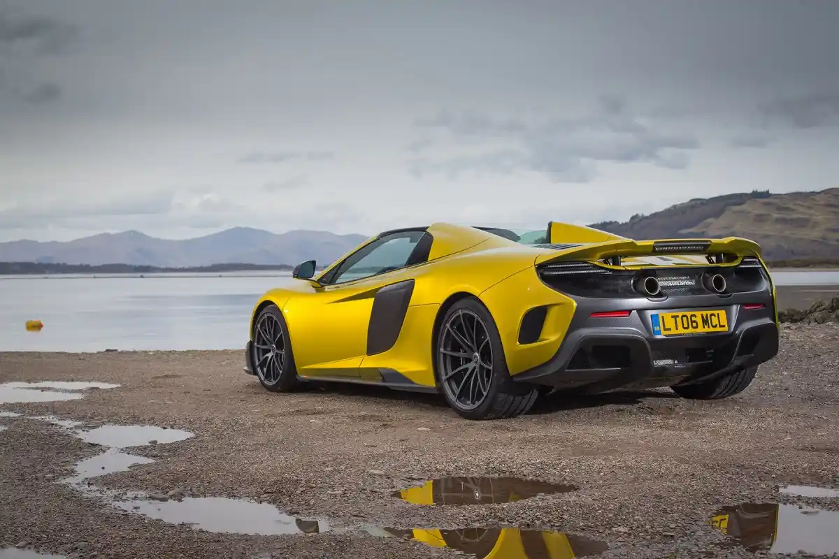 hire McLaren-675-LT-Spider