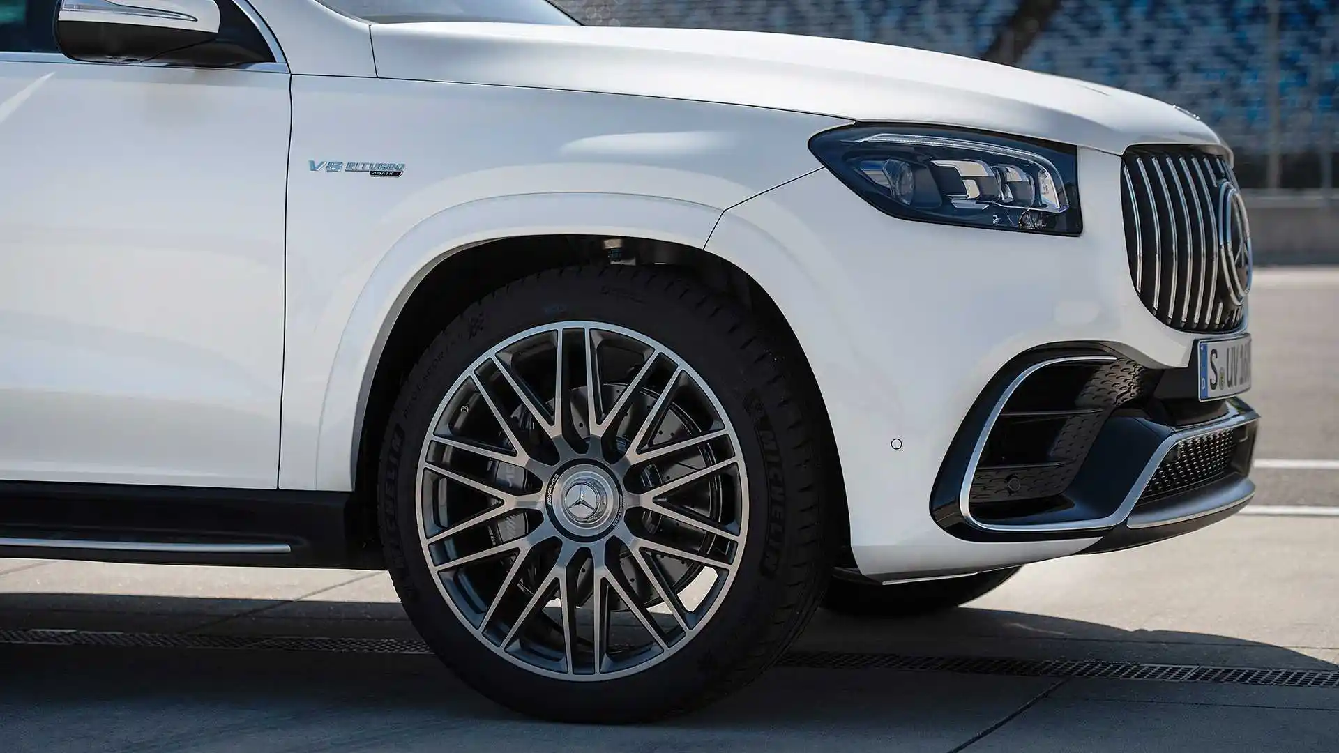 hire Mercedes-GLS-63AMG