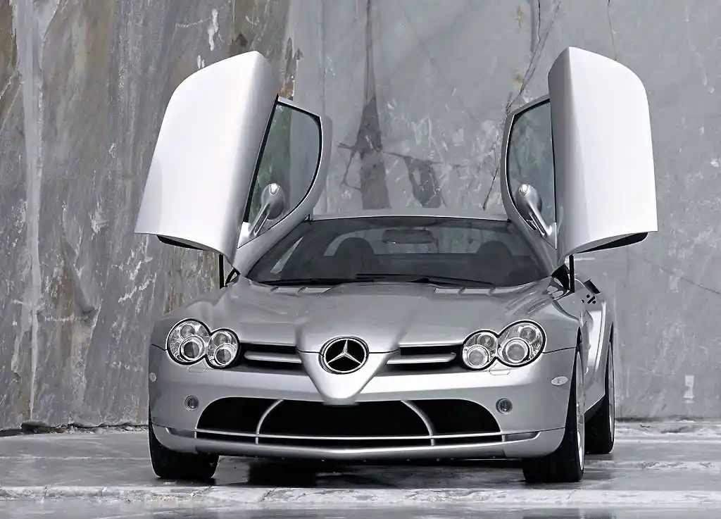 hire Mercedes-SLR-McLaren