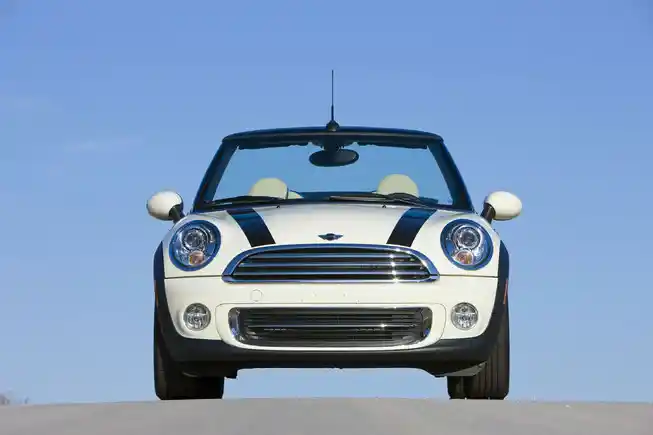 hire Mini-Cooper-Cabriolet-Aut