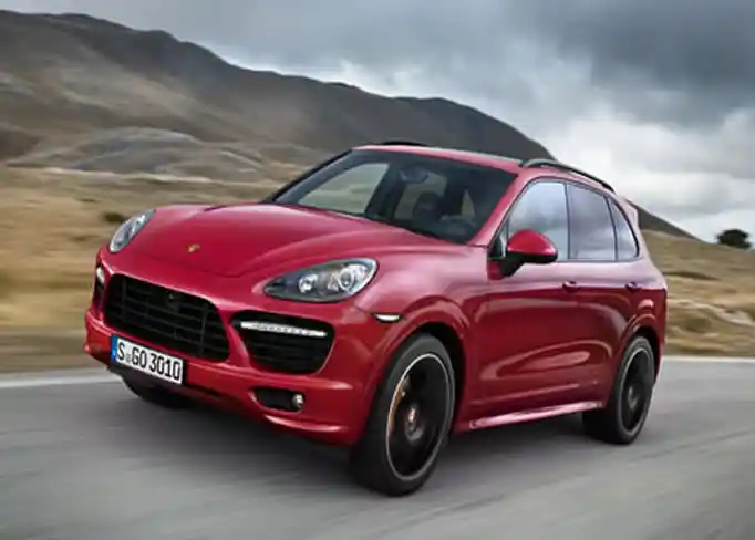 Louer une Porsche-Cayenne-GTS