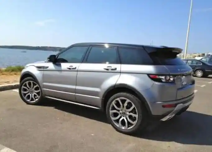 rent Range-Rover-Evoque
